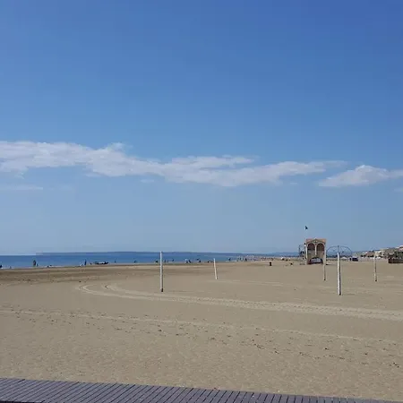 Close To The Beaches Of Apartament